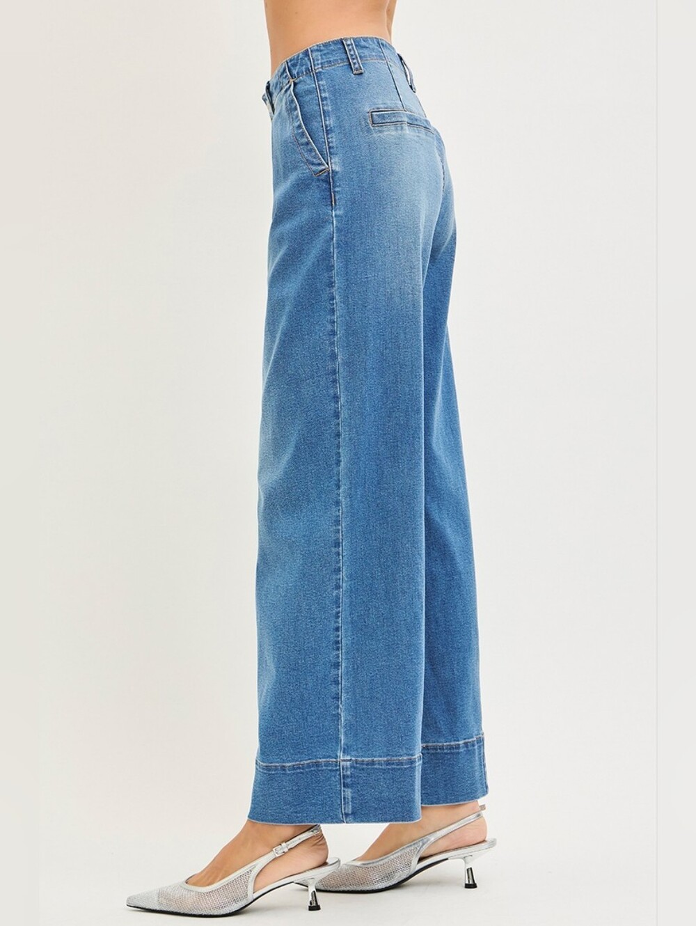 Wide Leg Pleated Jeans in Medium Blue - Picture 4 of 6
